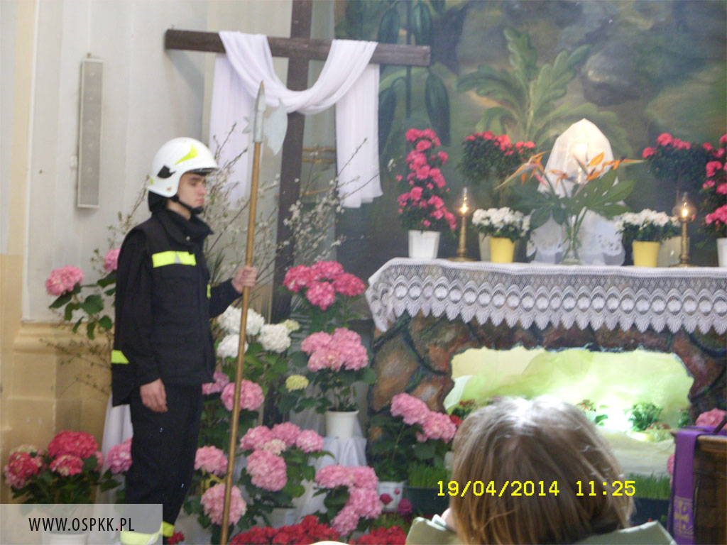 Czuwanie Przy Grobie Paskim   19042014r 22 20161209 1904118327