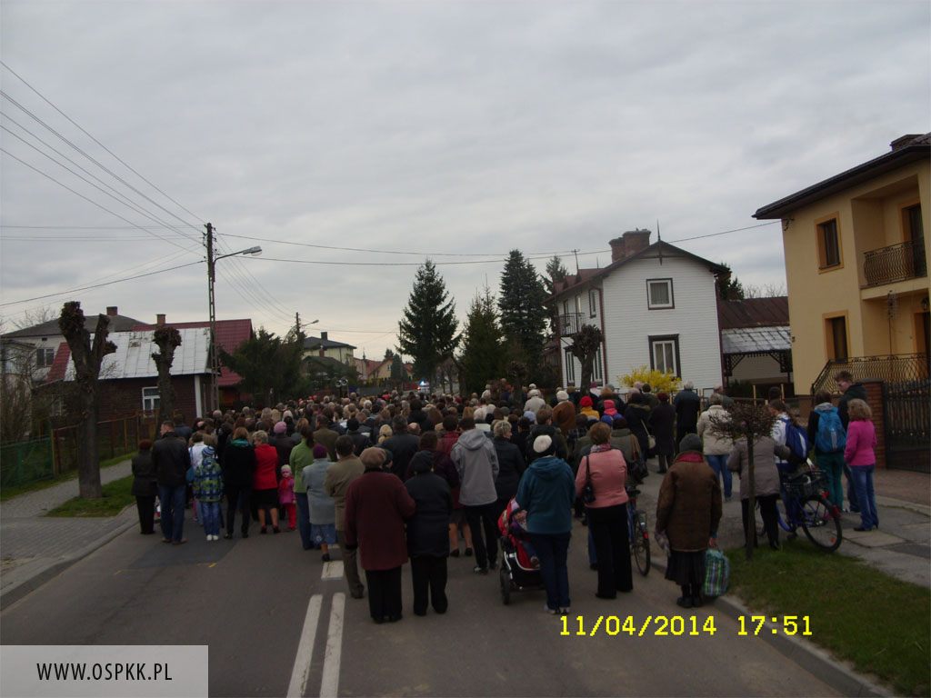 Droga Krzyowa Ulicami Miasta 11042014r 9 20161209 1303697656