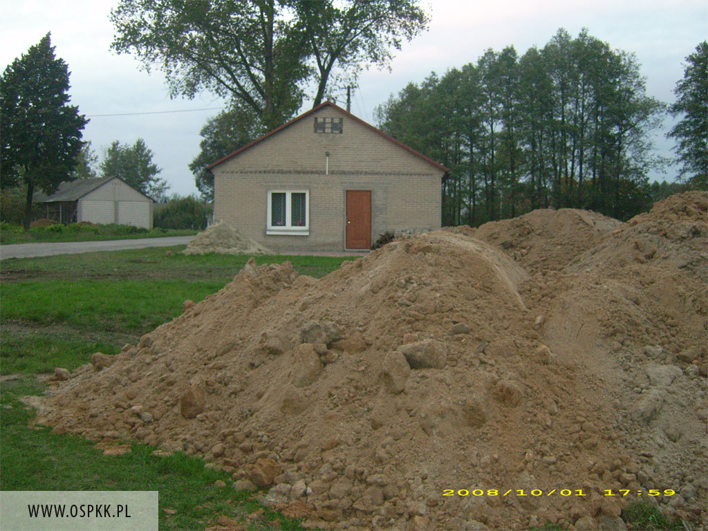 Wyrownywanie Terenu Przy Remizie 1102008r  11 20161209 1678367193